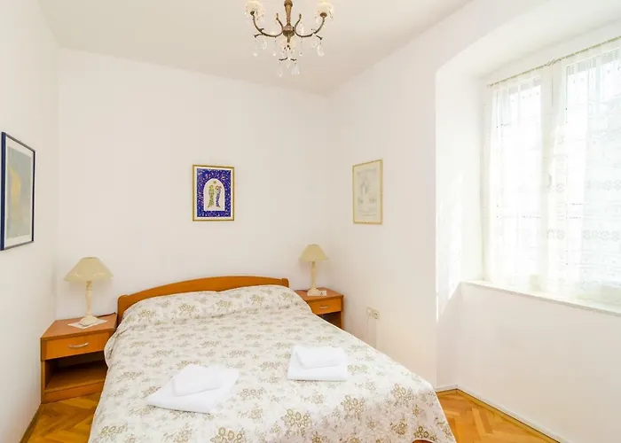 度假居 Stone House Dimato