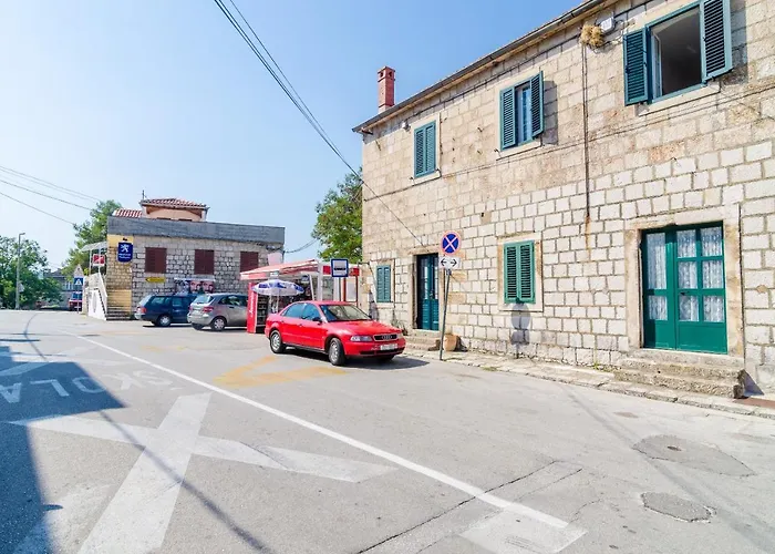 Stone House Dimato Gruda