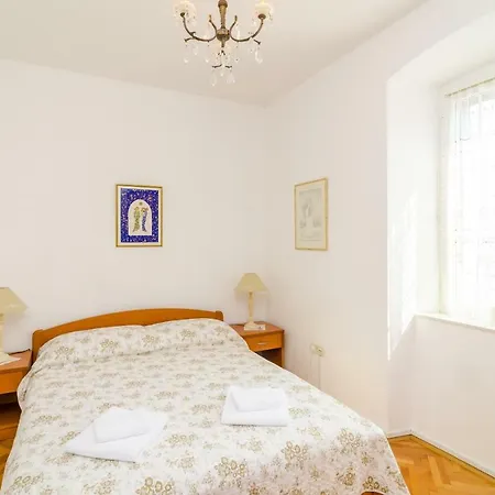 Vikendica Stone House Dimato