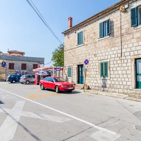 Stone House Dimato Gruda