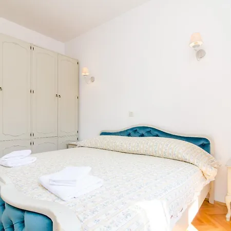 Holiday home Stone House Dimato Gruda