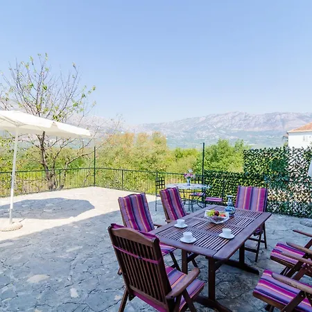 Holiday home Stone House Dimato *